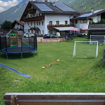 Alpenpension Elferblick Neustift im Stubaital Esterno foto